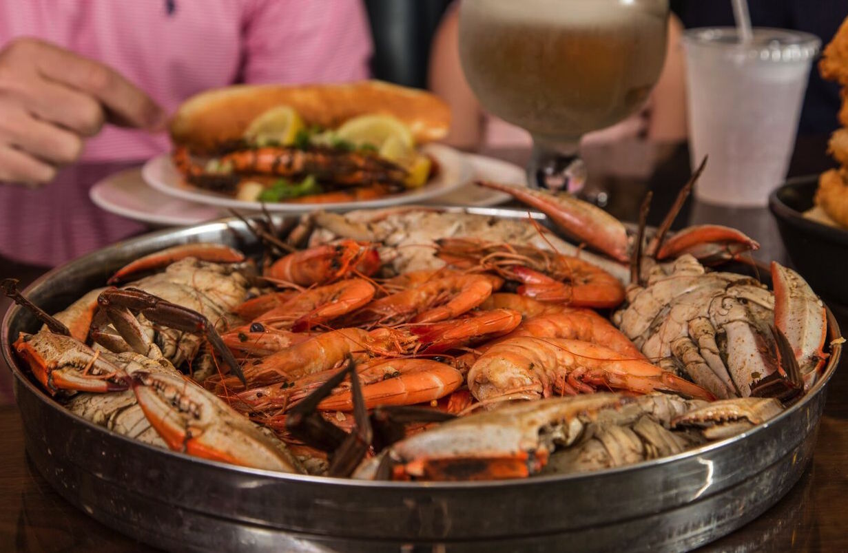 Deanie’s offers Tips on Eating Local Louisiana Seafood in Season